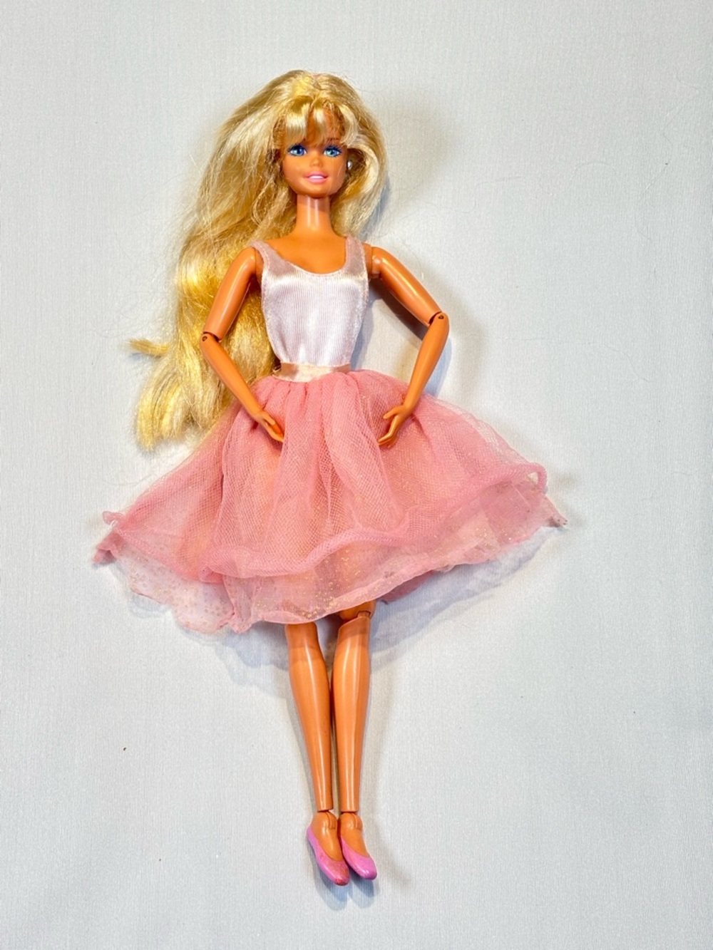 1995 twirling ballerina Barbie wearing 1986 My First Ballerina Outfit